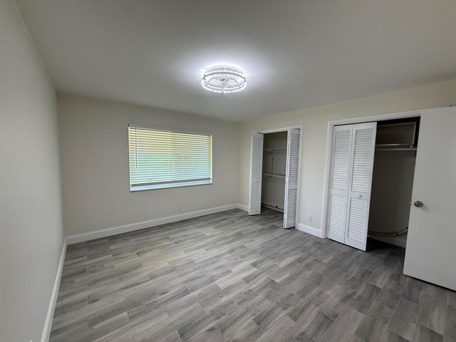 255 South Boulevard D, Boynton Beach, FL 33435