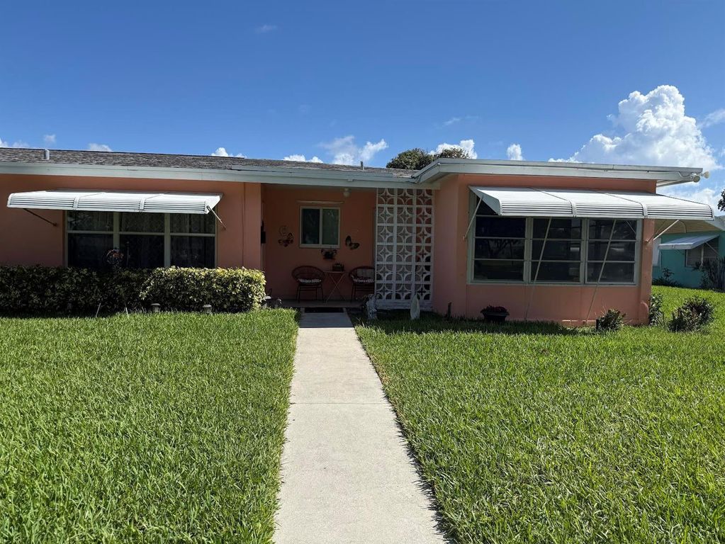 255 South Boulevard D, Boynton Beach, FL 33435