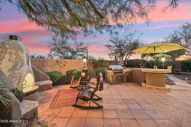 41606 N EMERALD LAKE Drive, Anthem, AZ 85086