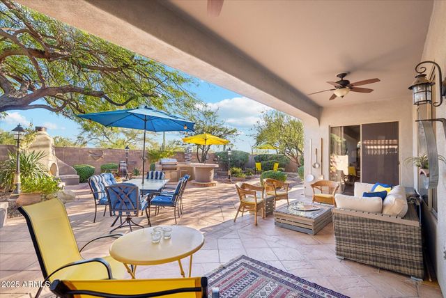 41606 N EMERALD LAKE Drive, Anthem, AZ 85086