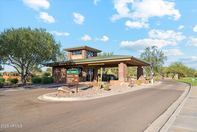 41606 N EMERALD LAKE Drive, Anthem, AZ 85086