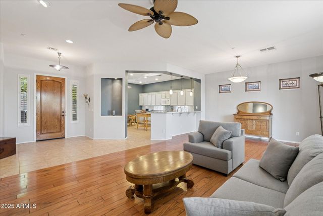 41606 N EMERALD LAKE Drive, Anthem, AZ 85086