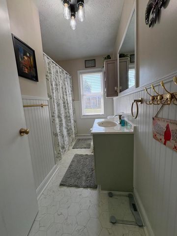 345 College Manor, Harrodsburg, KY 40330