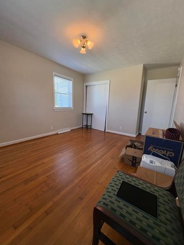 345 College Manor, Harrodsburg, KY 40330