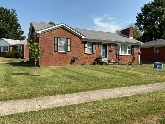 345 College Manor, Harrodsburg, KY 40330