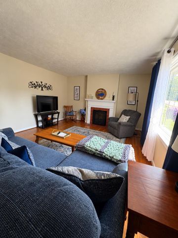 345 College Manor, Harrodsburg, KY 40330