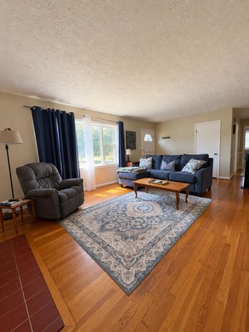 345 College Manor, Harrodsburg, KY 40330