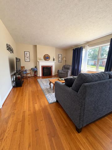 345 College Manor, Harrodsburg, KY 40330