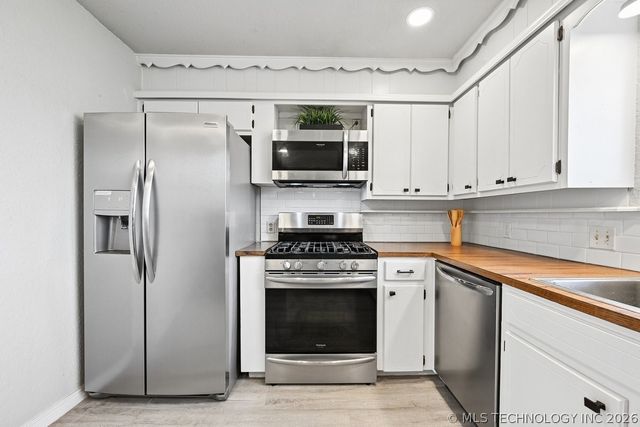 1693 S Sycamore Avenue, Broken Arrow, OK 74012