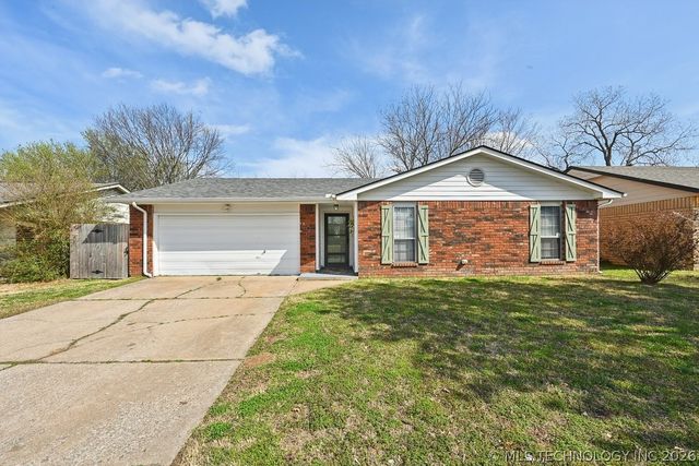 1693 S Sycamore Avenue, Broken Arrow, OK 74012