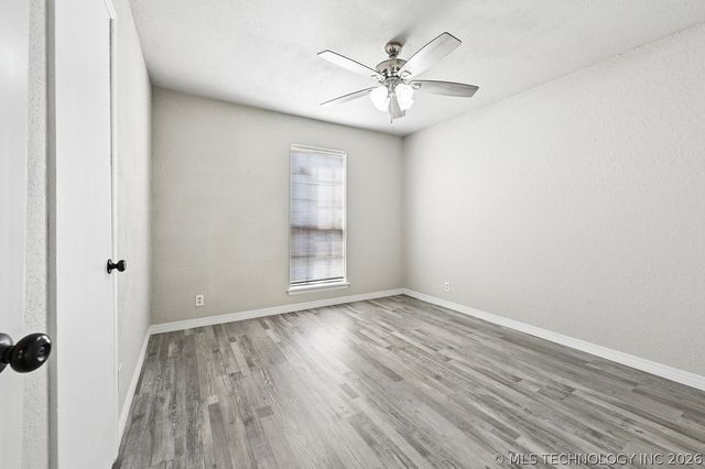 1693 S Sycamore Avenue, Broken Arrow, OK 74012