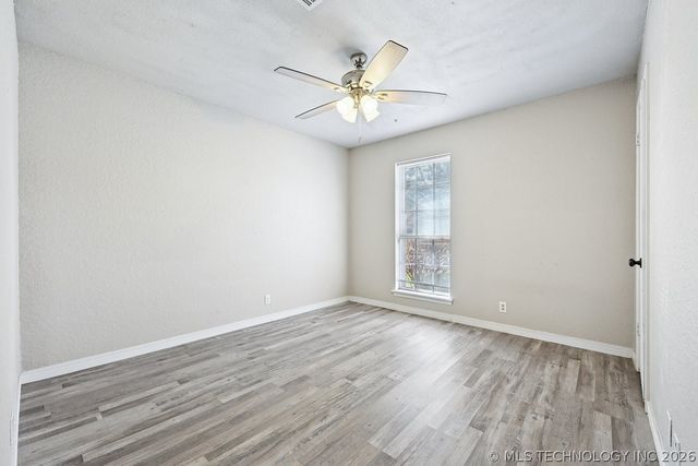 1693 S Sycamore Avenue, Broken Arrow, OK 74012