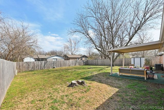 1693 S Sycamore Avenue, Broken Arrow, OK 74012