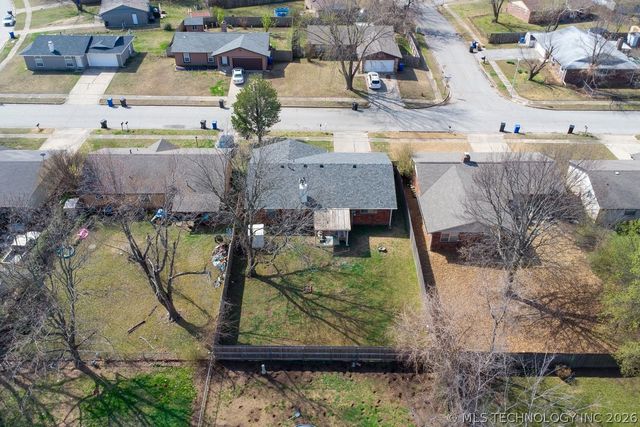 1693 S Sycamore Avenue, Broken Arrow, OK 74012