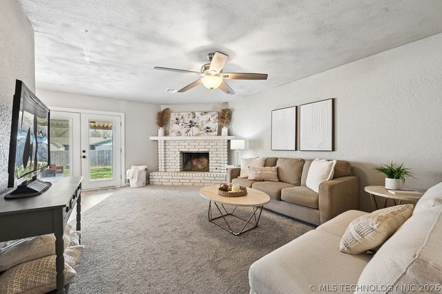 1693 S Sycamore Avenue, Broken Arrow, OK 74012