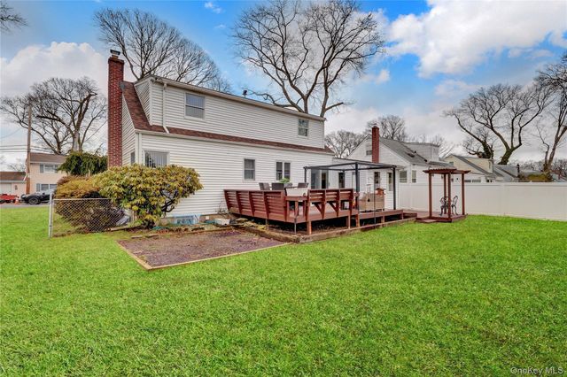 214 Whittier Avenue, North Babylon, NY 11703