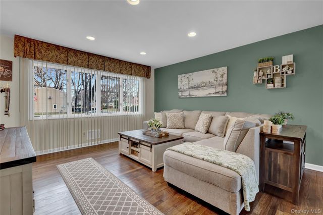 214 Whittier Avenue, North Babylon, NY 11703