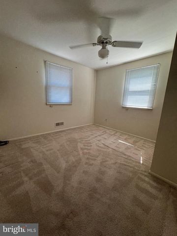 521 BAYLOR RD, Glen Burnie, MD 21061