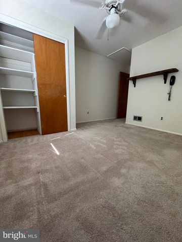 521 BAYLOR RD, Glen Burnie, MD 21061