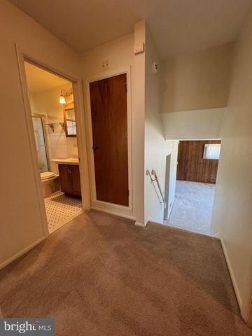 521 BAYLOR RD, Glen Burnie, MD 21061
