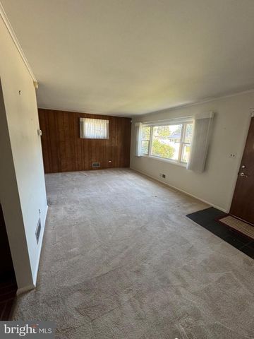 521 BAYLOR RD, Glen Burnie, MD 21061
