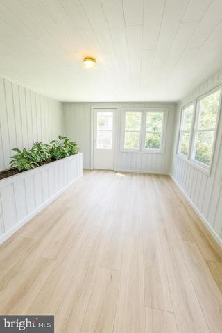 521 BAYLOR RD, Glen Burnie, MD 21061