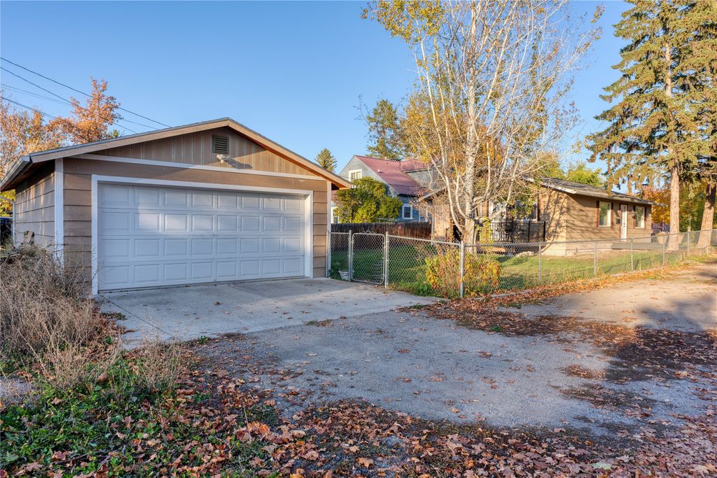 911 5th Street W, Kalispell, MT 59901 photo 3