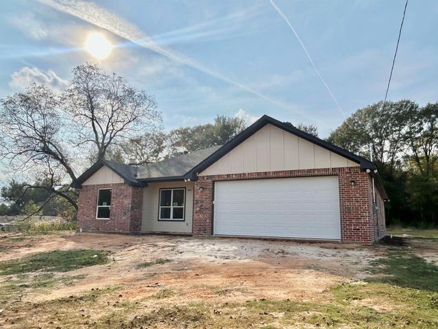 1605 Thornton St., Longview, TX 75605