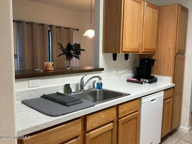 2550 E River Rd Unit 13102, Tucson, AZ 85718