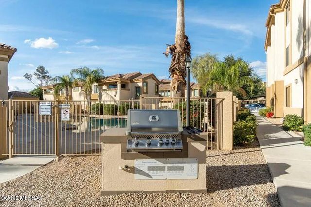 2550 E River Rd Unit 13102, Tucson, AZ 85718