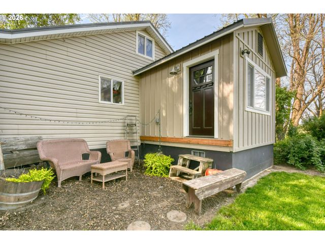 73561 WILLIAMS Ln, Pendleton, OR 97801