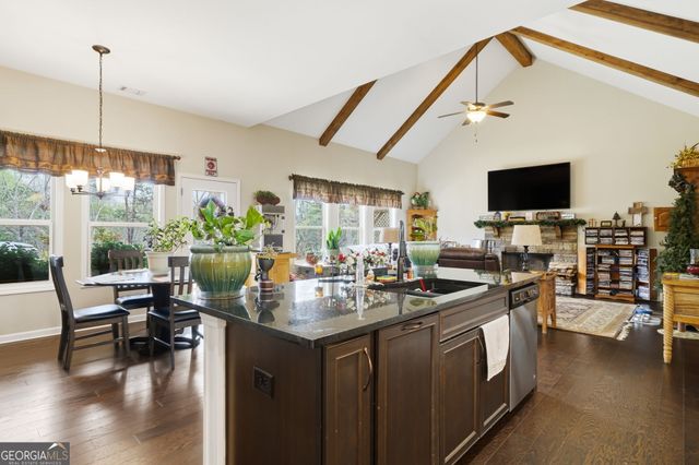 129 White Antelope Street, Waleska, GA 30183