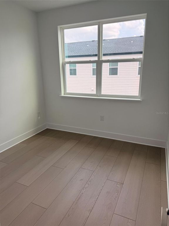 Image 15 of property listing at 9148 SINATRA LANE, Orlando, FL 32827