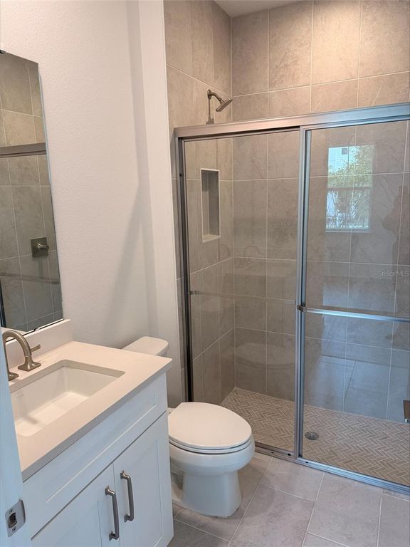 Image 5 of property listing at 9148 SINATRA LANE, Orlando, FL 32827