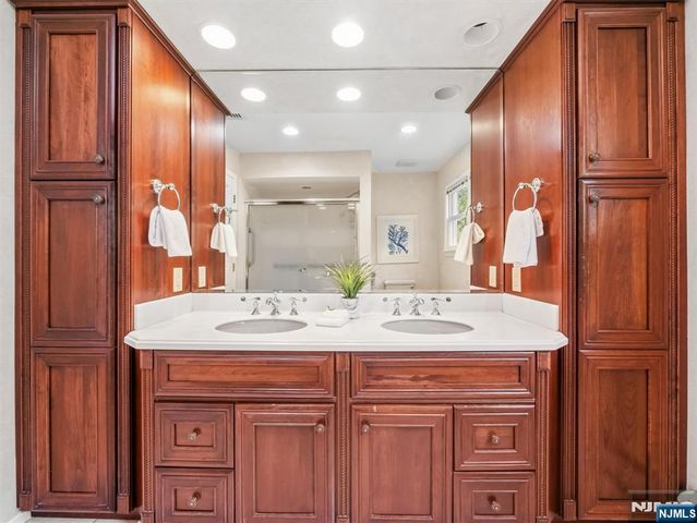 345 Shadyside Road, Ramsey, NJ 07446