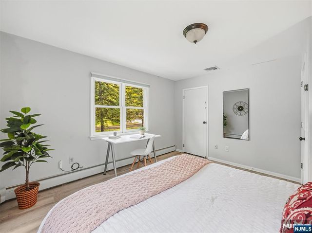 345 Shadyside Road, Ramsey, NJ 07446