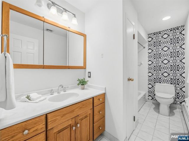345 Shadyside Road, Ramsey, NJ 07446