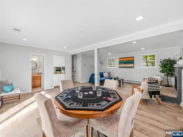 345 Shadyside Road, Ramsey, NJ 07446