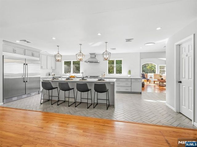 345 Shadyside Road, Ramsey, NJ 07446
