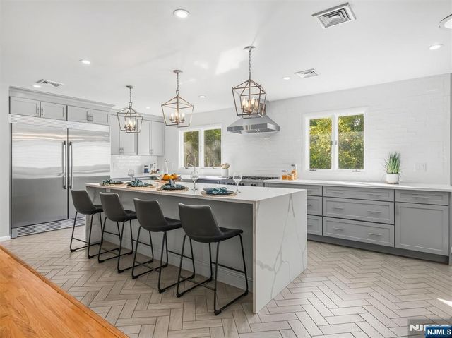 345 Shadyside Road, Ramsey, NJ 07446