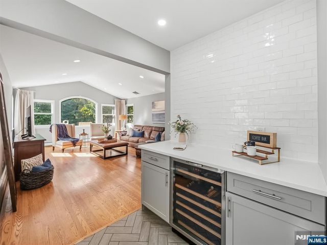 345 Shadyside Road, Ramsey, NJ 07446