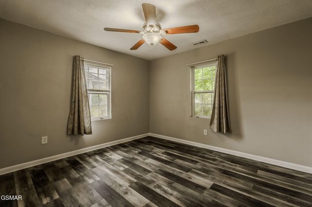 5202 Murphy Road, Knoxville, TN 37918