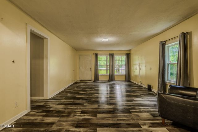 5202 Murphy Road, Knoxville, TN 37918