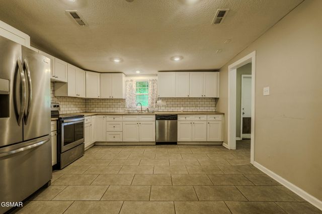 5202 Murphy Road, Knoxville, TN 37918