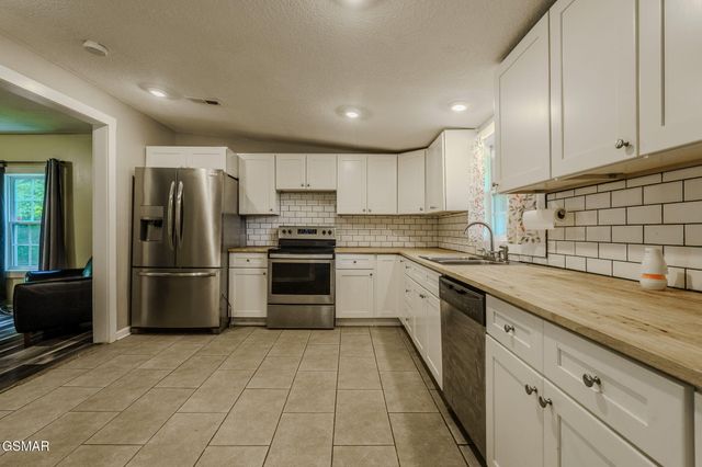 5202 Murphy Road, Knoxville, TN 37918
