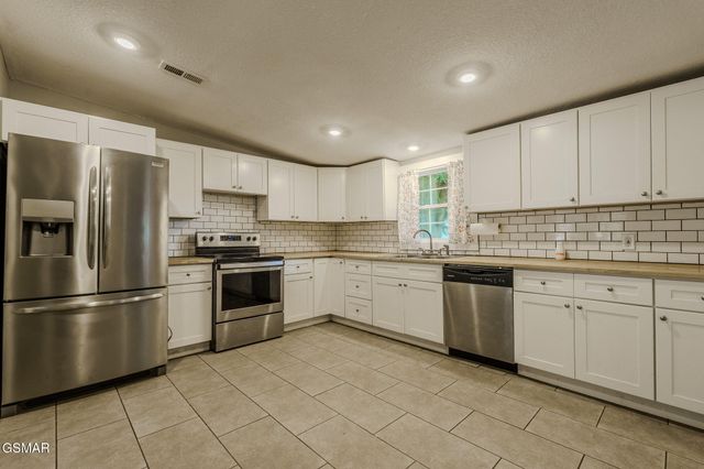 5202 Murphy Road, Knoxville, TN 37918