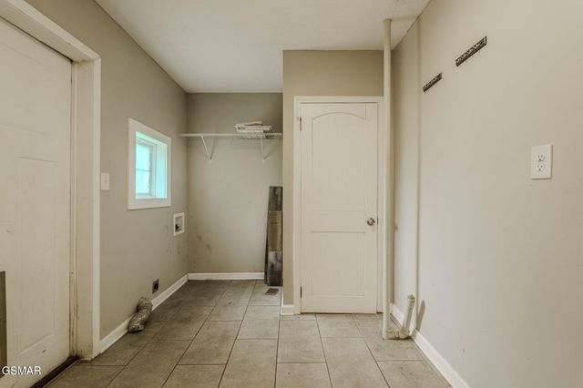 5202 Murphy Road, Knoxville, TN 37918