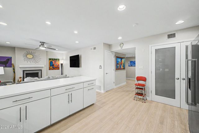 6040 E Harvard Street, Scottsdale, AZ 85257