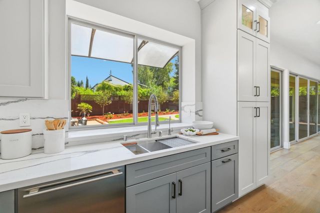 14302 Lora Drive, Los Gatos, CA 95032