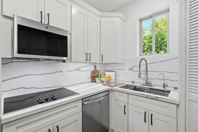 14302 Lora Drive, Los Gatos, CA 95032
